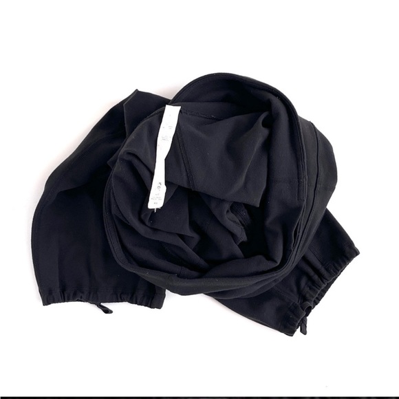 Lululemon Women’s Crop Yoga Pants with Split Drawcord Hem *Luon in Black (6) - Picture 6 of 10